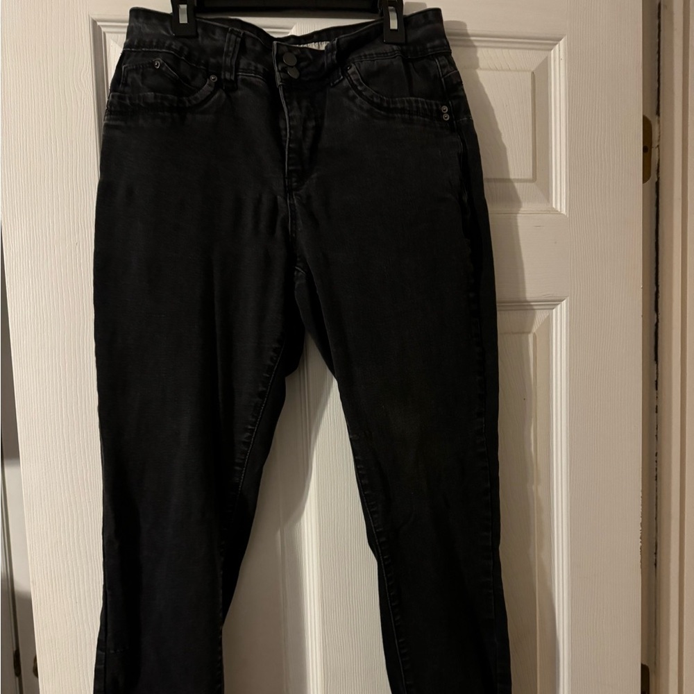 Black skinny jeans